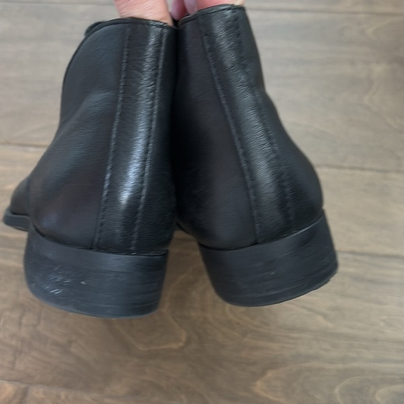 Me Too Kade1 Leather Slip-On Ankle Boots Booties Black Size 7 - Picture 6 of 8